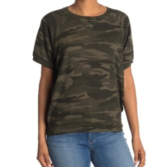 Nordstrom SWEET ROMEO camo soft thermal knit puff sleeve tee - Picture 1 of 1